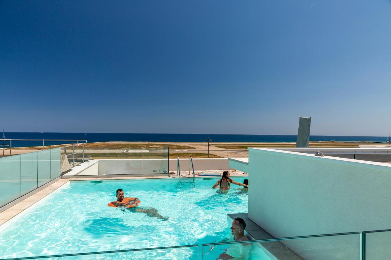 Nemea Appart Hotel Nice Arenas Aeroport Exterior photo
